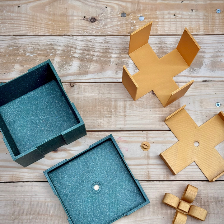 3D Printable Gift Box Large with four way ribbon bow by ENIQUE3D